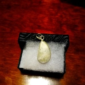 Necklace stone drop